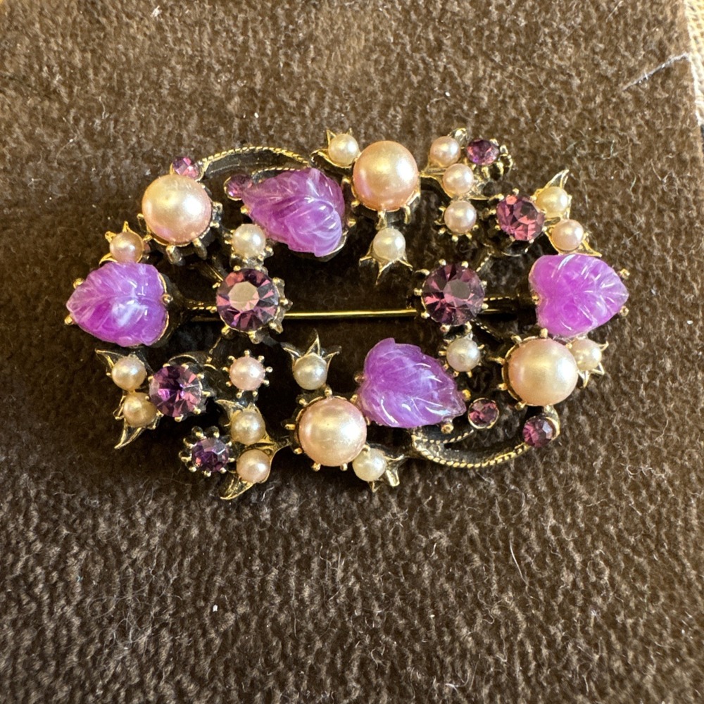 Hollycraft Vintage Brooch Faux Amethyst Seed Pearls Unsigned Gold Tone